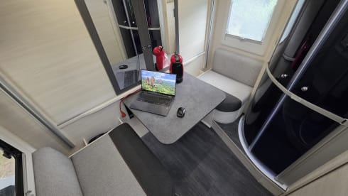 Usefleer travel home – 5p Chausson semi-integrated uit 2021