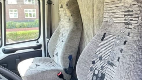 Coosie Camper  – Family camper with tent for 6 people