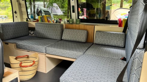 Ventje Avocado – Guy Avocado '24; 4p Volkswagen camper van from 2024