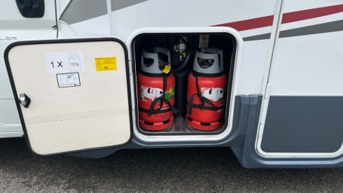 NC500 Highland Tourer – Auto Roller 746 motorhome - ideal for NC500 and Highlands