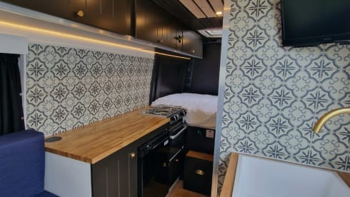 Effie – 3 berth Mercedes-Benz campervan