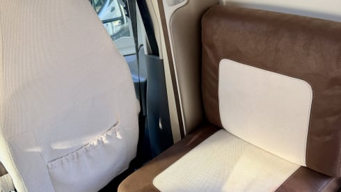 Tesso – 4p Benimar semi-integrated from 2020
