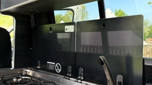 Sylvie – Wonderful VW T6 Camper with Poptop and Newly Fitted Interior!