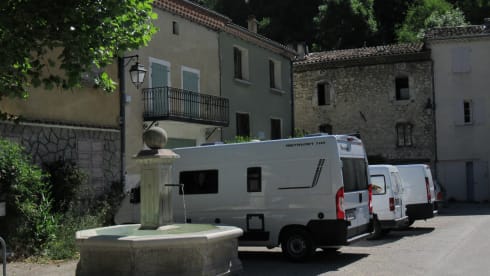 Benni – Bus camper built in 2021 for rent in Kontich.