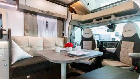 Benimar Cocoon 468 – DELUXE mobile home 4 pers with tow bar