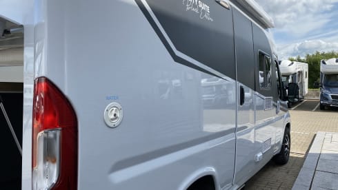 Sannox – Wingamm City Suite Panel Camper 2 Berth