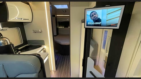 FREEDOM – 4 berth Roller Team bus from 2022