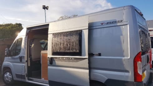 Family Friendly 4 berth T 669 (Edinburgh)