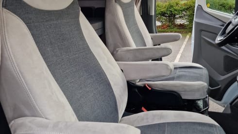4p Ford semi-integrated uit 2023