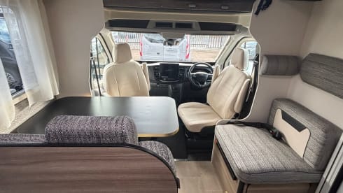 HARRIS – 2026 FORD TRANSIT RIMOR KILIG 669 - 5 BERTH AUTOMATIC