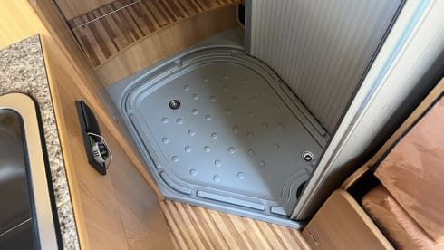  Pössl 2Win Fixed bed, Air conditioning, Single beds - Kingsize bed