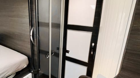 3. BelAmi – Luxury mobile home Benimar Mileo 268 for rent / all inclusive!