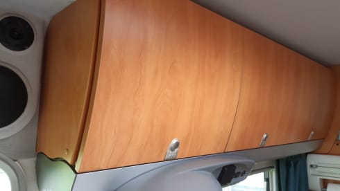 Complete and comfortable integral Knaus travel liner