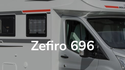 5 berth - Automatic / 2 cabins  – New Zefiro 696  auto - Wi-Fi / Rear double bed.
