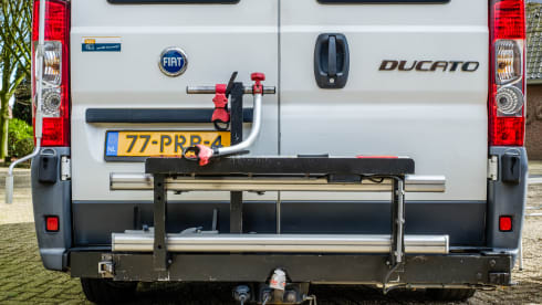 De Klaproos – Luxury 2-person camper with spacious fixed double bed!