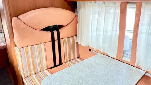 6 seater camper with motorcycle rack