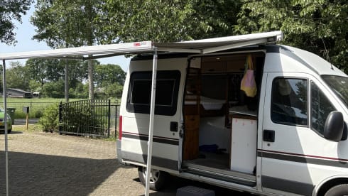 Hubble – 2p Fiat bus uit 2002
