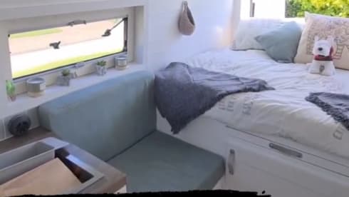 Gino Da Camper – 2 berth Peugeot campervan from 2017