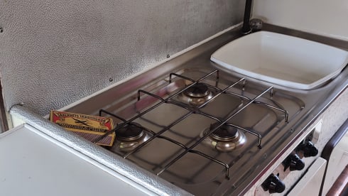 Nomad – 2p Mercedes-Benz campervan from 1981
