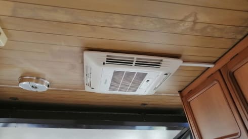 ELNAGH – Motorhome of Freedom