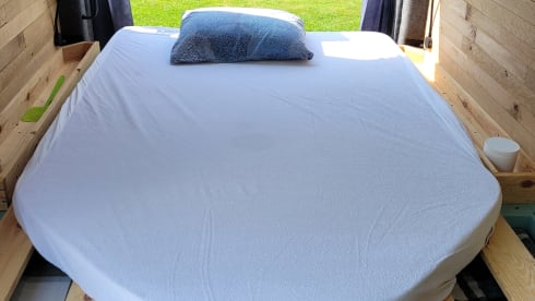 Surfisbus – Sustainable Crafter for 2 + 1 (a baby or child)