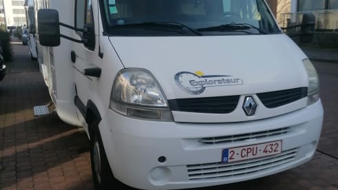 Ruime aangename camper 2pers – 2p Pilote semi-integrated from 2007