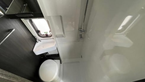 Nork – Luxury Benivan from 2021: compact family camper (2-4 persons)