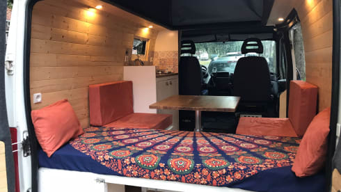 Rusty – Knus en sfeervol busje met pop-up dak