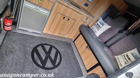 Falcon – 4 berth Volkswagen campervan from 2014