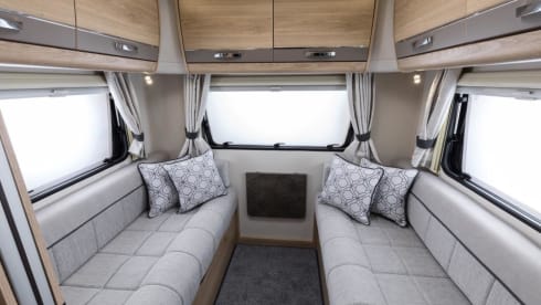 "Gigi" – Elddis Autoquest 196. 6 Berth, 6 Seatbelt family friendly!