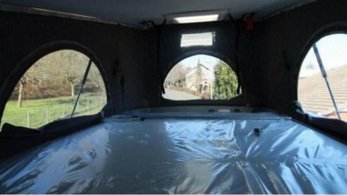 Pumba – Pössl 2 Win Plus 2021 - pop-up roof - 4 sleeping places