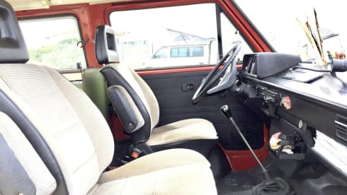 Cherry – Volkswagen Westfalia T3 Combi