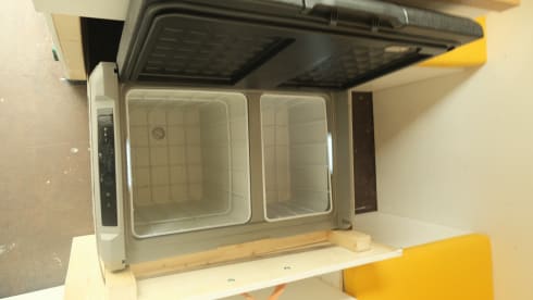 Tuttu – 2p Ford campervan uit 2011