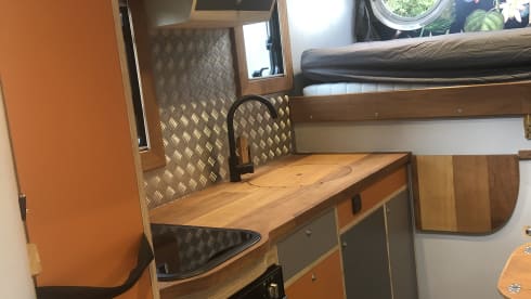 Balloo – Built for Off-Grid adventures, very high spec