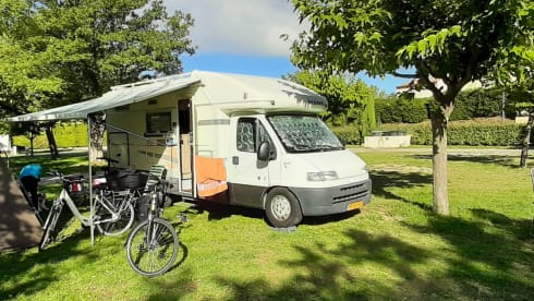 Mijn trots – 4p Benimar semi-integrated from 2001
