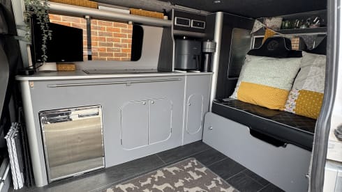T30 Explorer – 4 berth Volkswagen campervan 