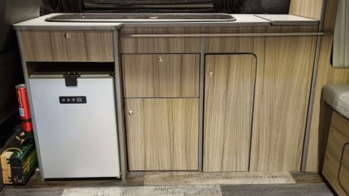 Buffy – White VW T5