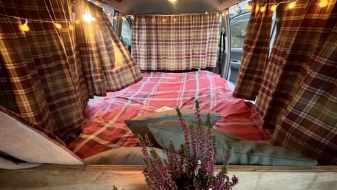 Shelby – super cosy  - automatic campervan. price  includes insurance !