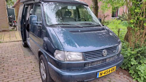 Volkswagen camper bus – 4p Volkswagen California from 2001 4wd