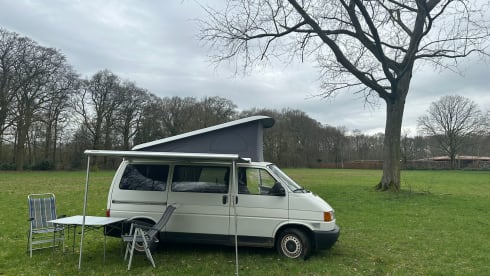 het witte schaap – 4p Volkswagen campervan uit 1997