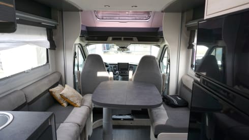 ENZO – Nice Challenger for 4 people