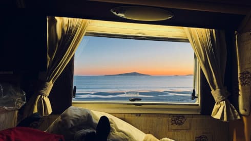 The Sunset Chaser – 2 berth Peugeot Autosleeper