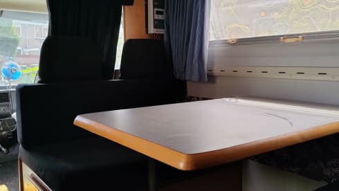 Chateau Ducato – Alcôve Hymer 4p de 1993