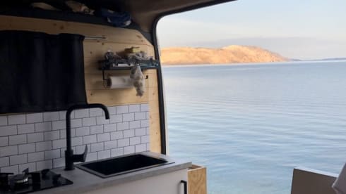 home on wheels – 2p Peugeot bus from 2014