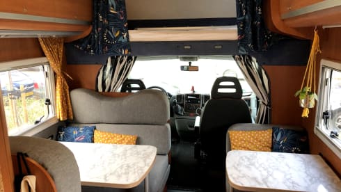Spacious luxury 6p (family) camper
