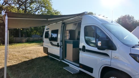 The KNAUS – Knaus-bus met 4 slaapplaatsen uit 2016