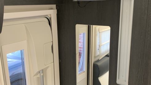 Millie – Spacious beautiful family mobile home 5 people (Driver's license B) 170 HP