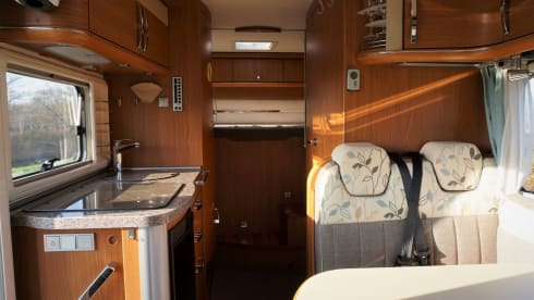 Betrouwbare en ruime Hymer camper voor 4 personen 