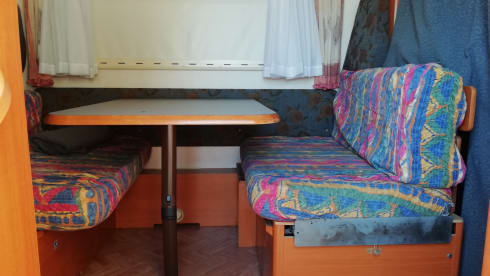 Jhonny Lucky - The lucky camper!