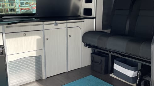 Sunny Scotland Campers  – Volkswagen transporter, sleeps 2 and pet friendly